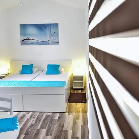 Dili By Interhome * Vir